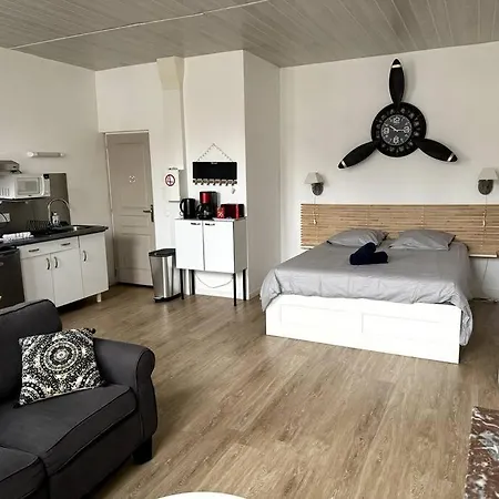 ღ Flyer • Termes, Centre-ville & Parking Apartamento Rochefort (Charente-Maritime)